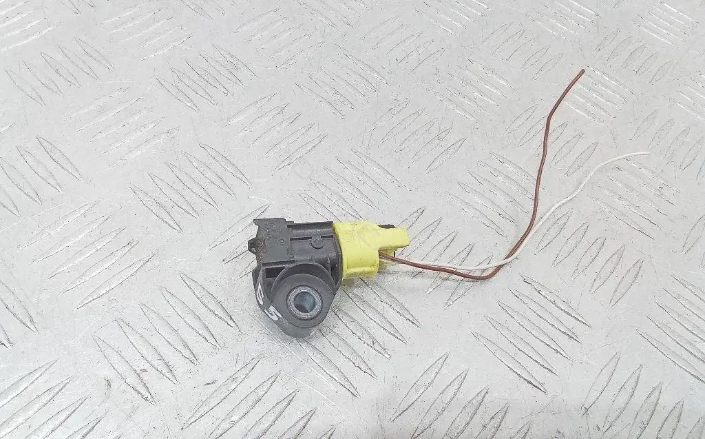 Датчик удара 95920-M6000