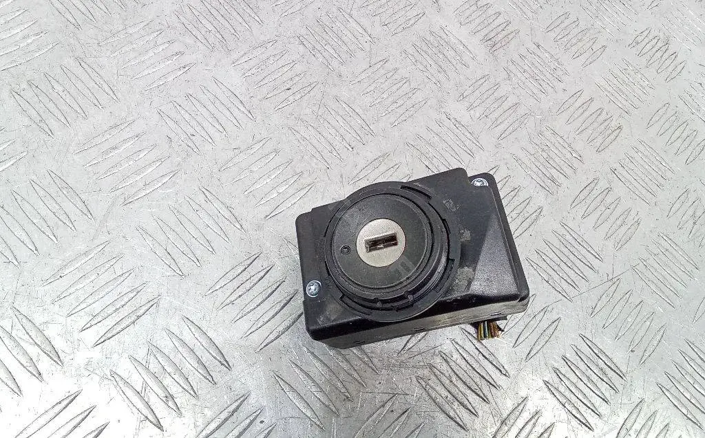 Замок зажигания 3D0905865