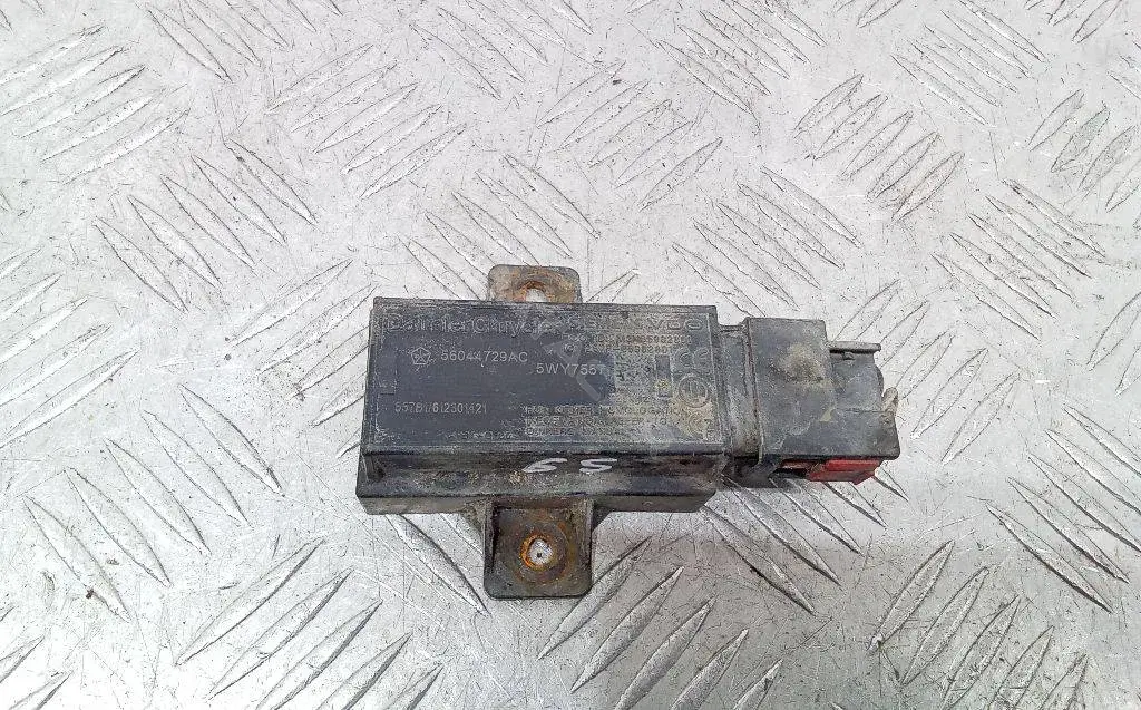 Блок контроля давления в шинах 56044729AC