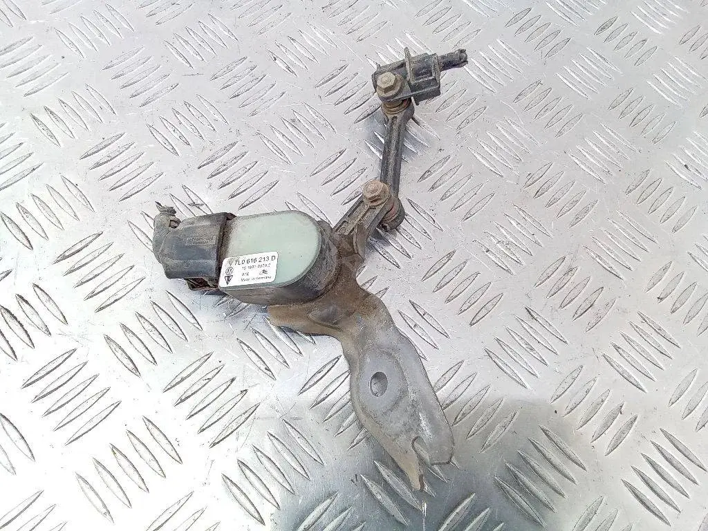 Датчик дорожного просвета 7L0616213D