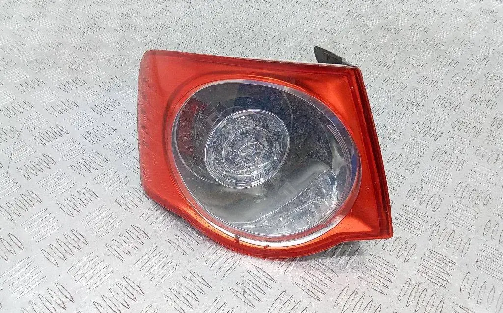 Задние фонари 1KD945095