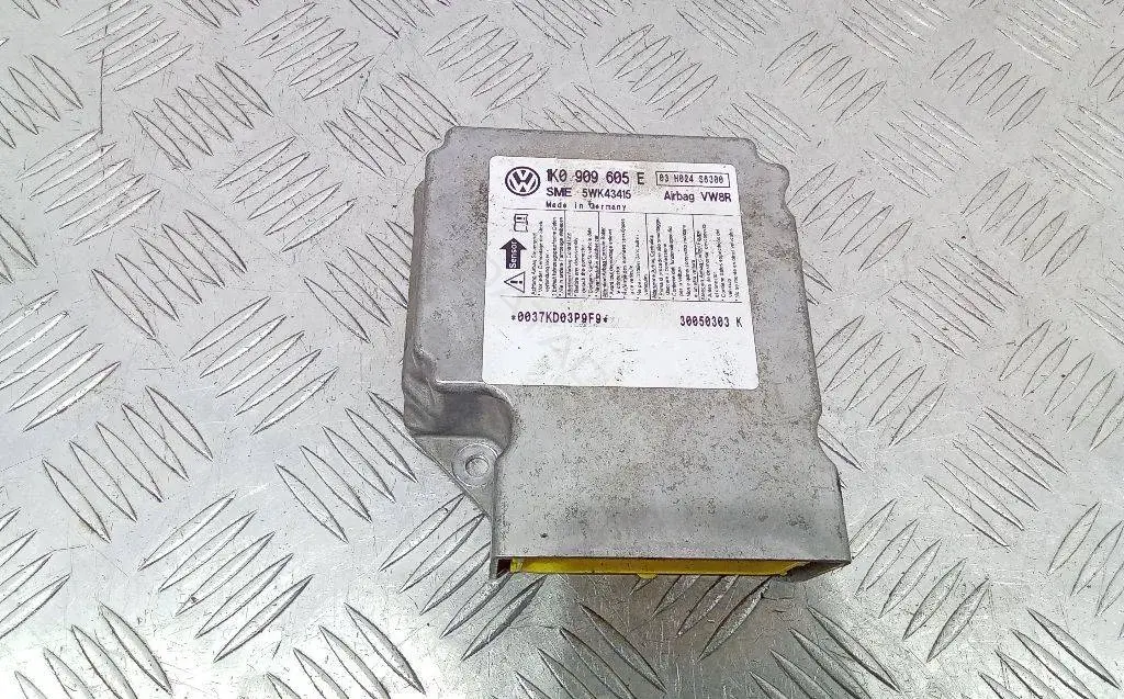 Блок управления подушками безопасности 1K0909605