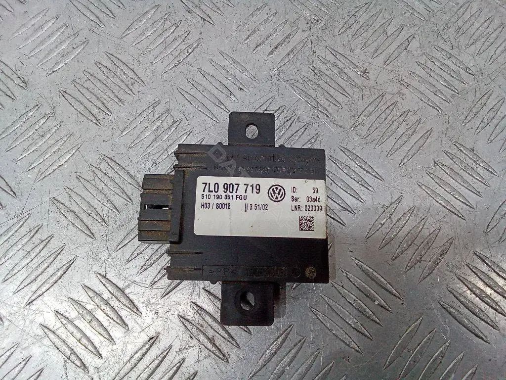 Блок управления сигнализацией 7L0907719