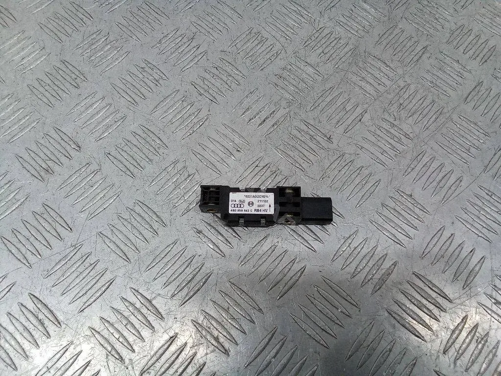 Датчик удара 4B0959643C