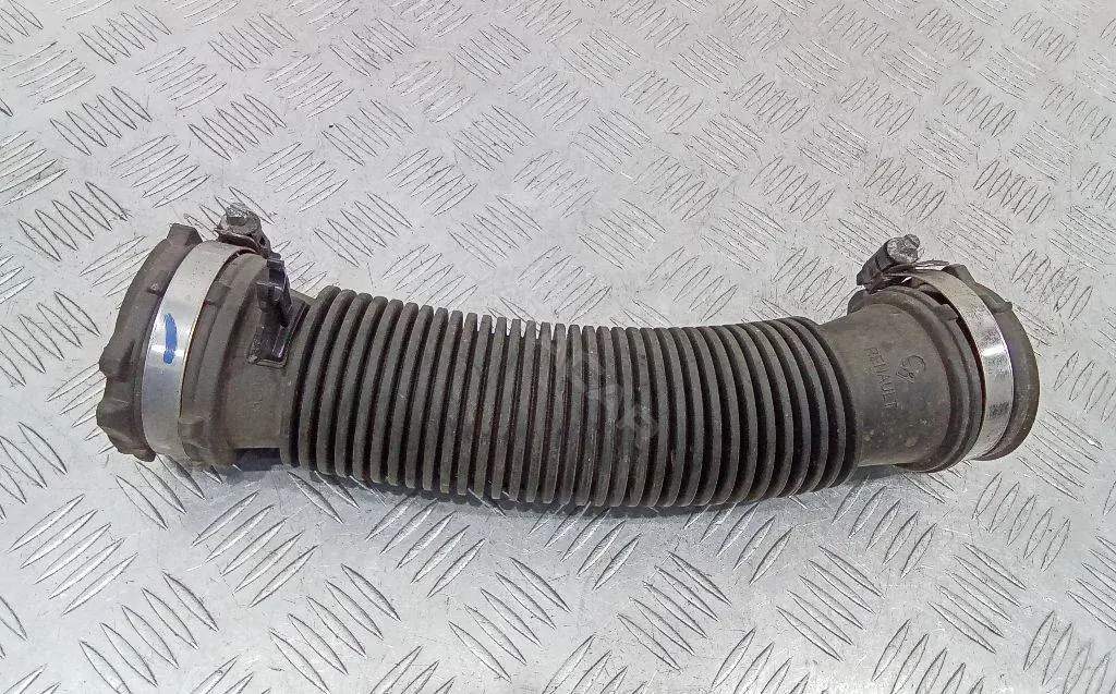Патрубок воздушный 4465523