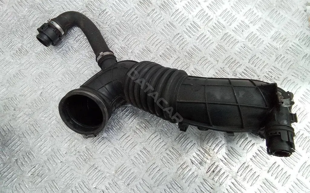 Патрубок воздушный 58650910