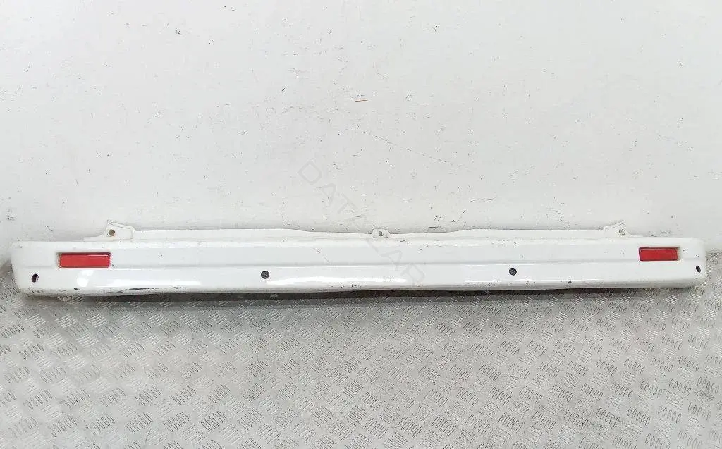 Задний бампер 850106047R