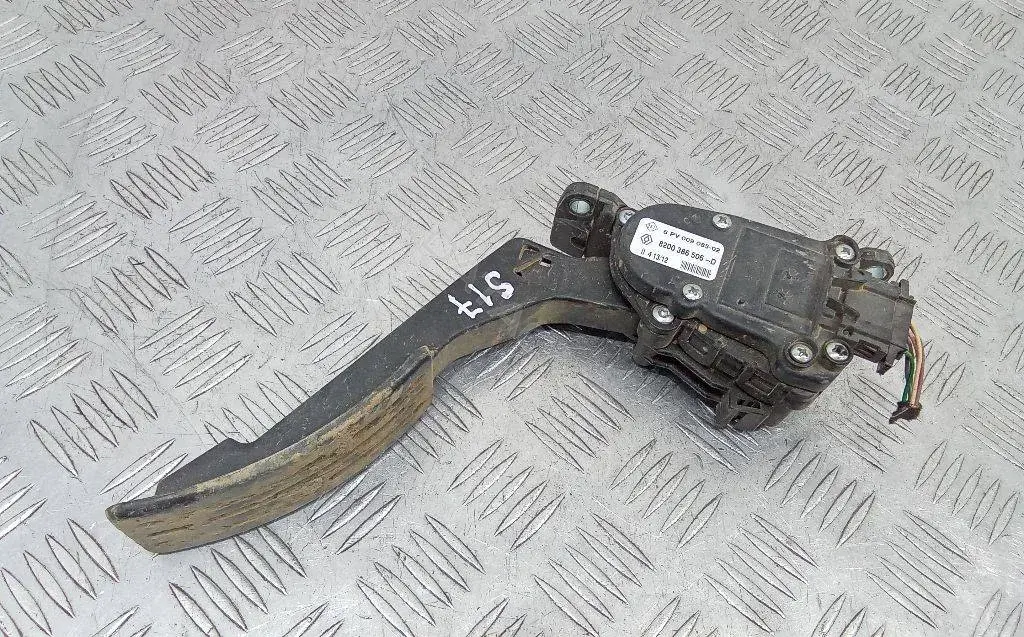 Педаль газа 8200386506