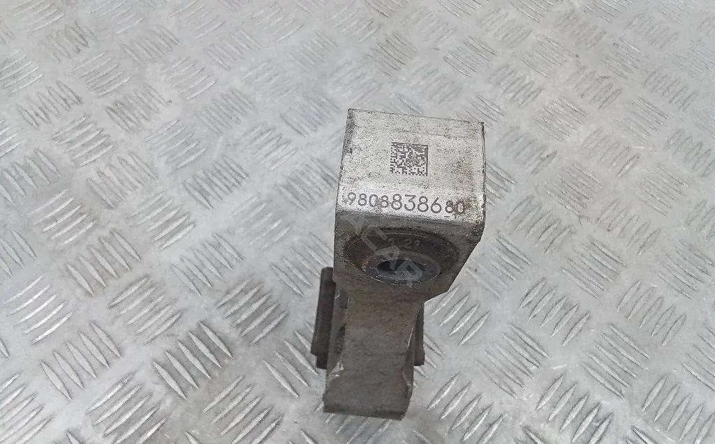 Подушка двигателя (Опора) 9808838680