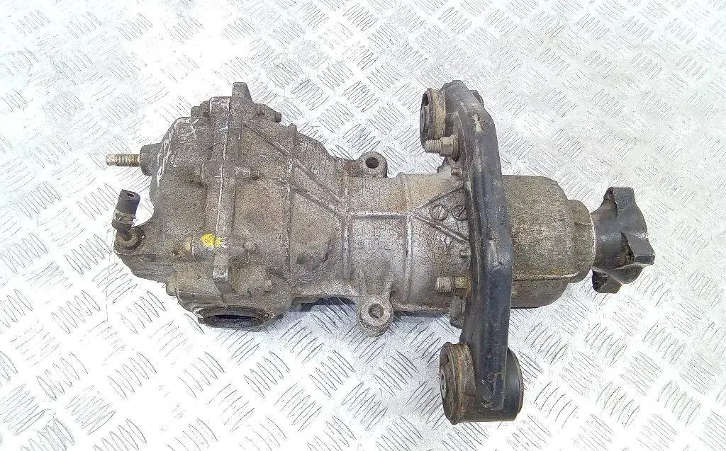 Редуктор заднего моста R145