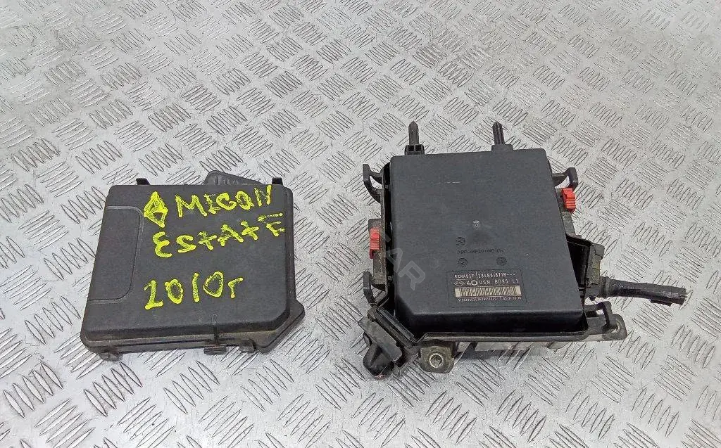 Блок предохранителей 284B61871R
