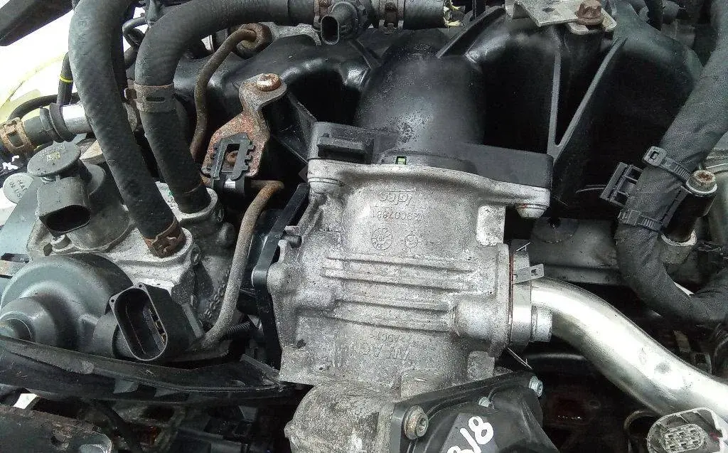 Клапан ЕГР 03L131501AA, V29007881