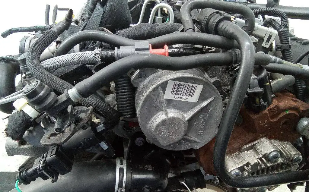Вакуумный насос 8200376925