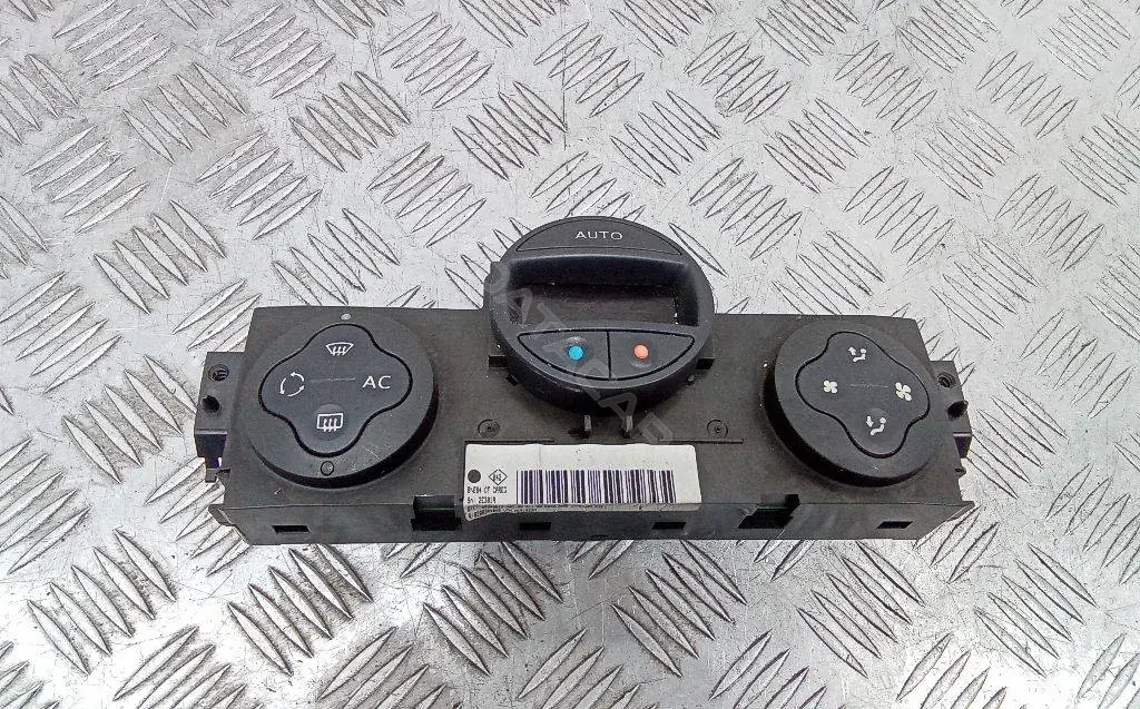 Блок управления климат-контролем 8200344840