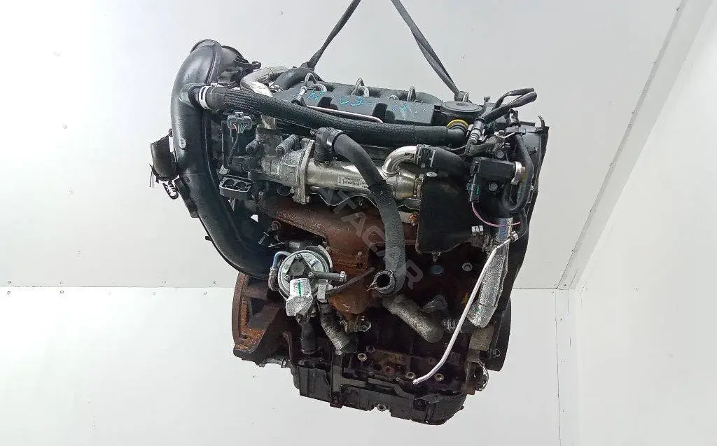 Двигатель в сборе 10DYV0, RHR