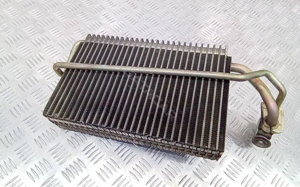Испаритель кондиционера A2118300158