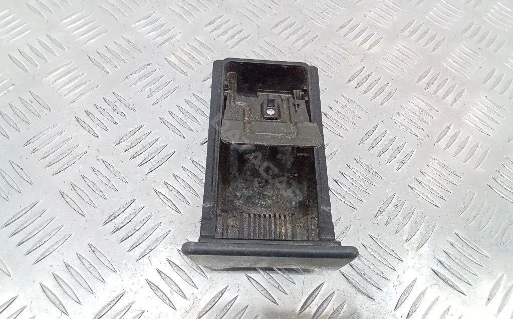 Пепельница 66160AE000