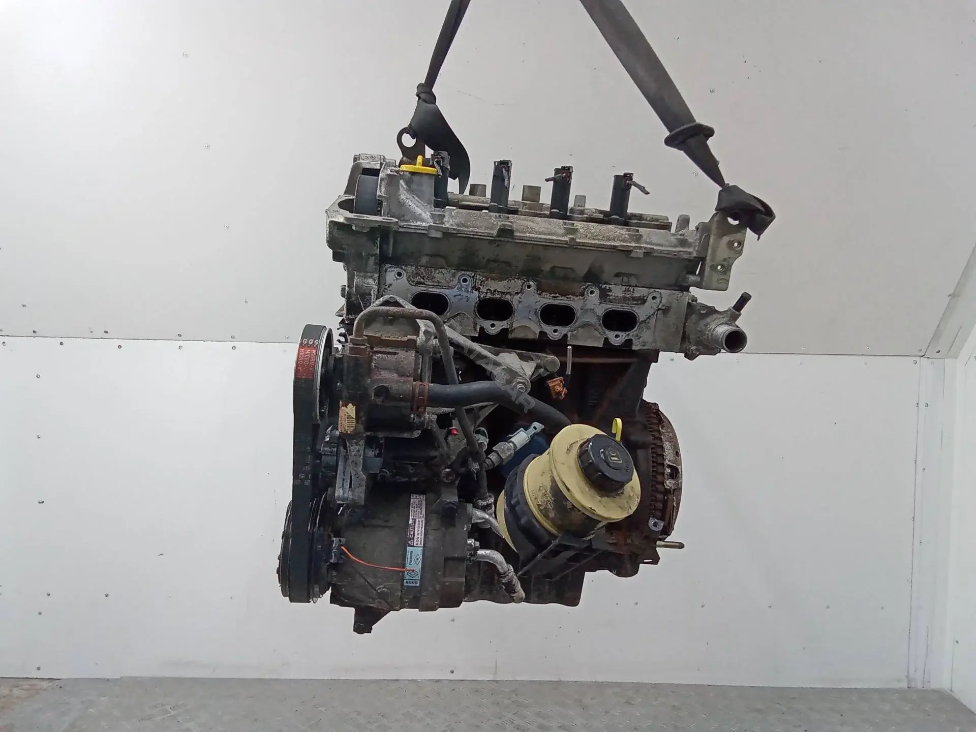Двигатель в сборе F4P722, F4PB722