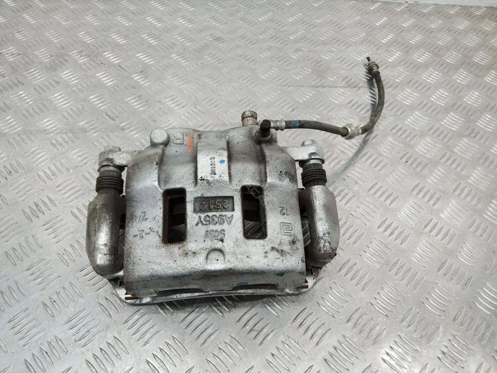 Суппорт тормозной A935Y
