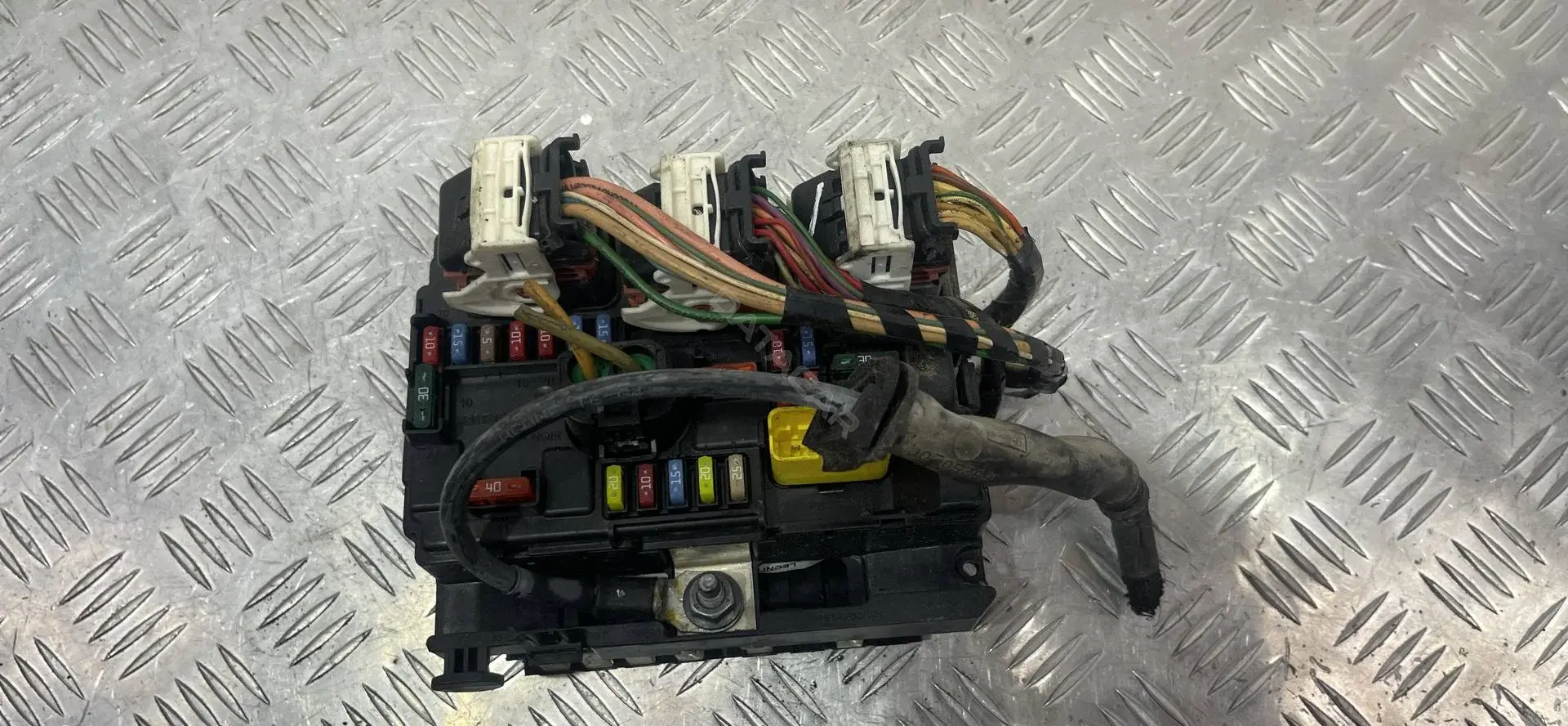 Блок предохранителей 9667199780, R09