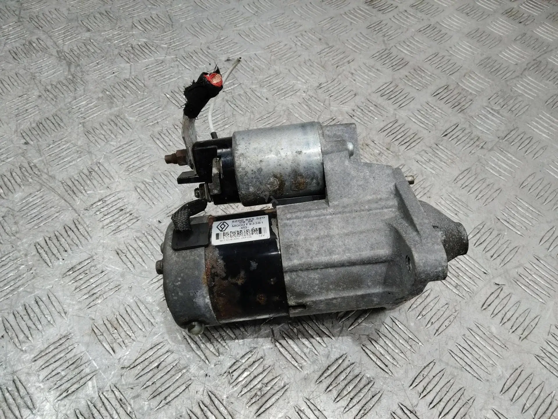 Стартер 8200665520