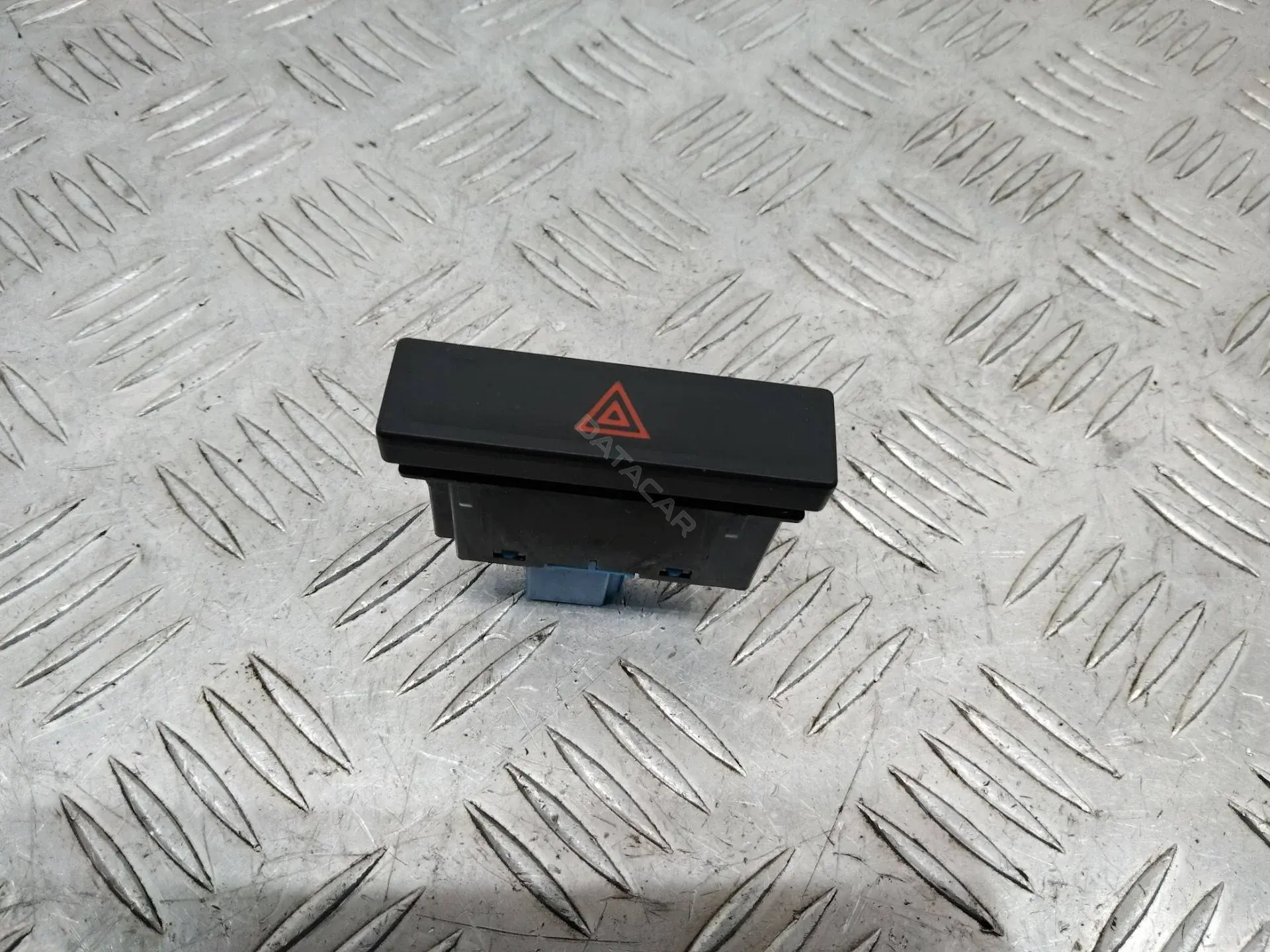 Кнопка аварийки 7S0953509