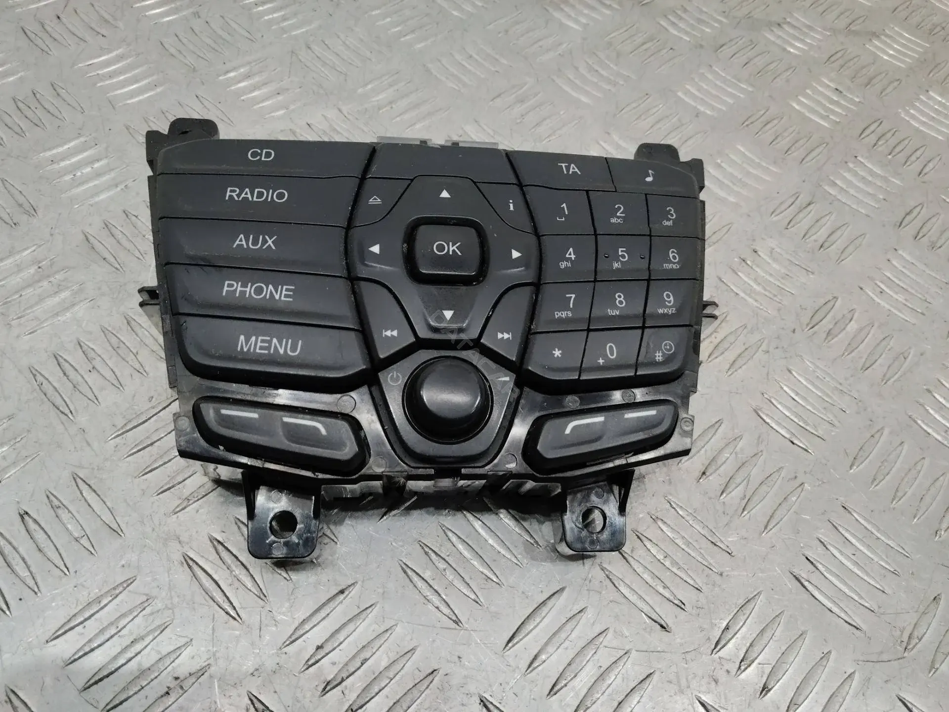 Панель управления магнитолой BK2T18K811EC