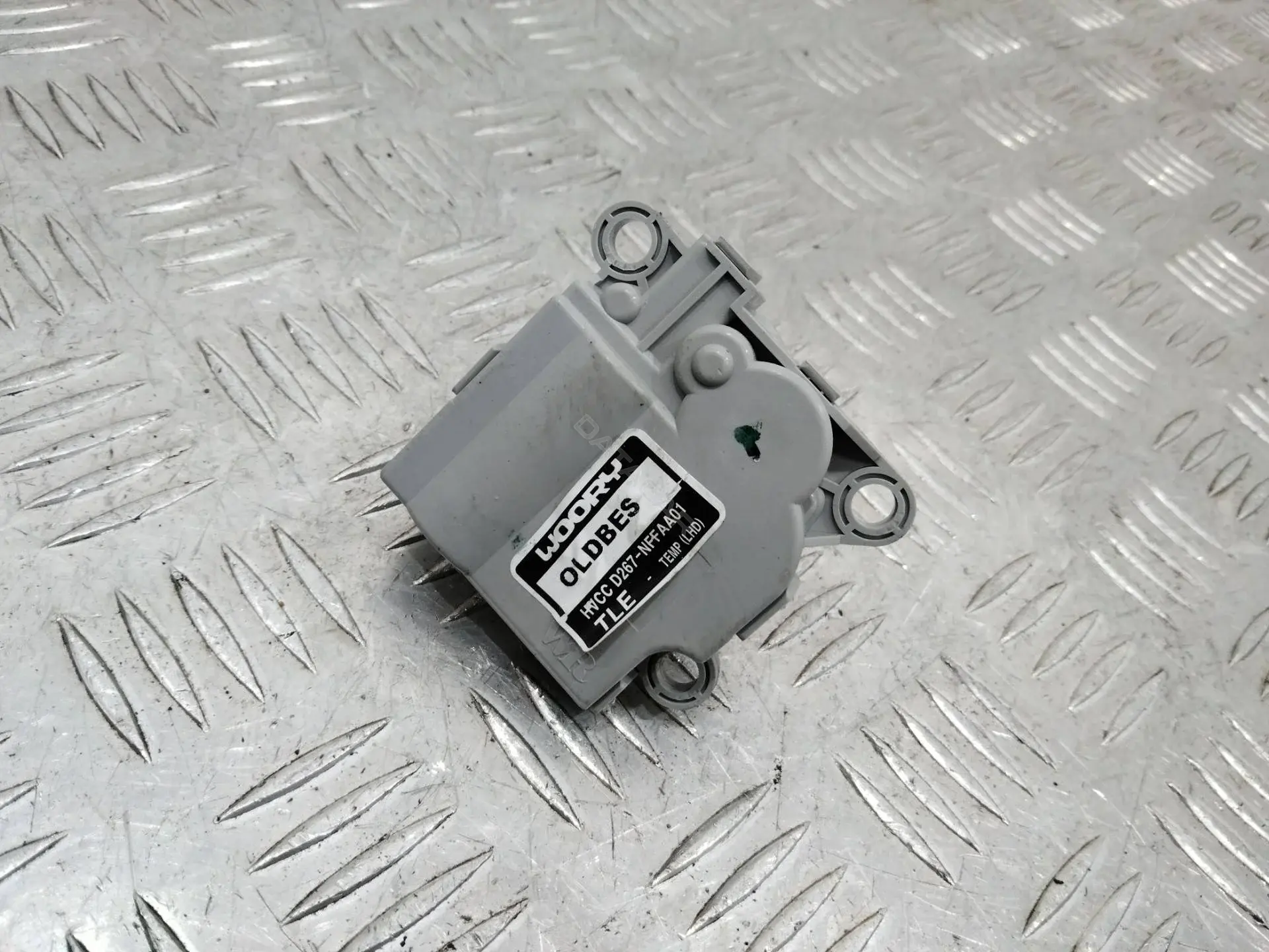 Мотор заслонки печки D267NFFAA01