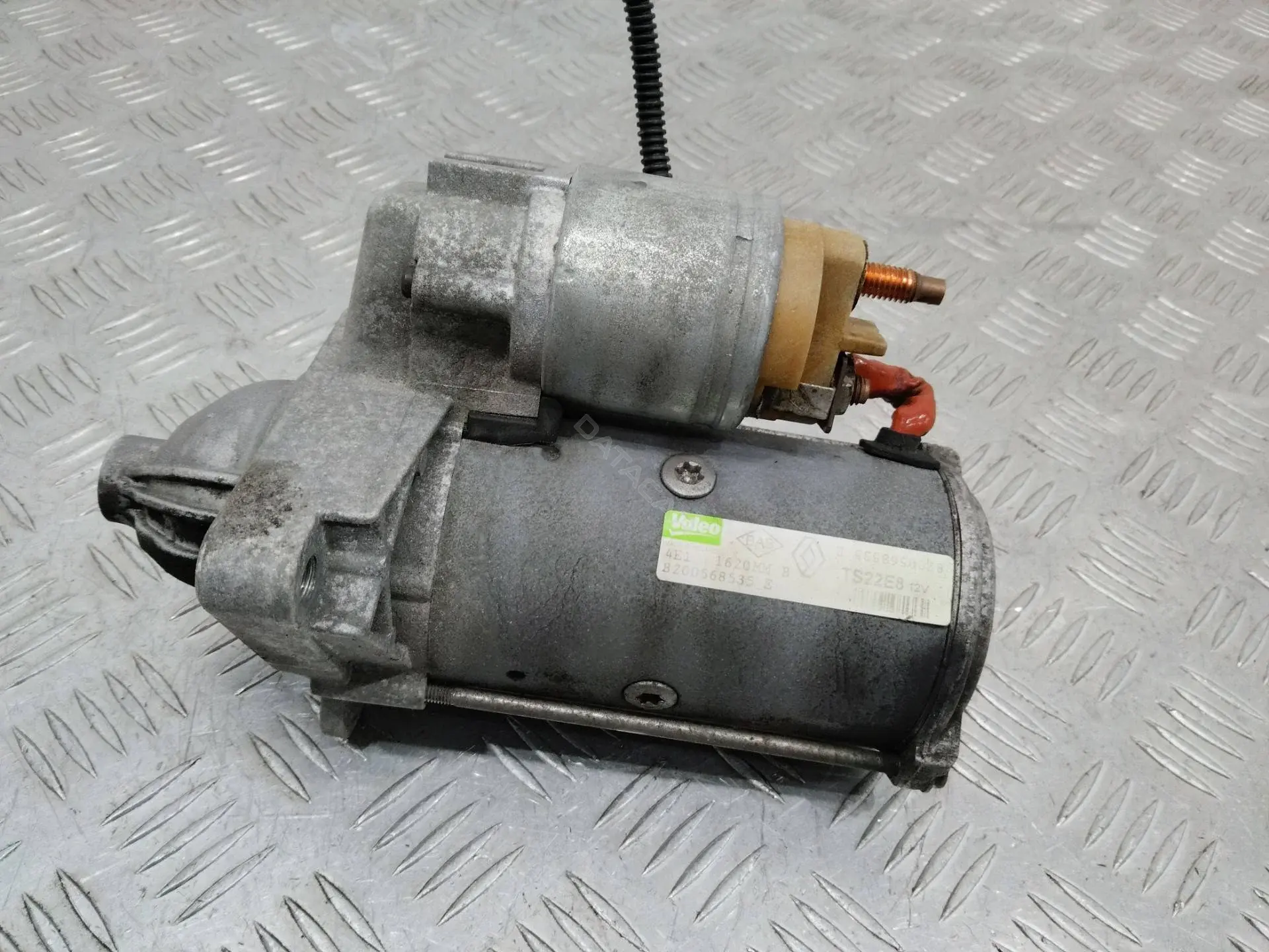 Стартер 8200568535