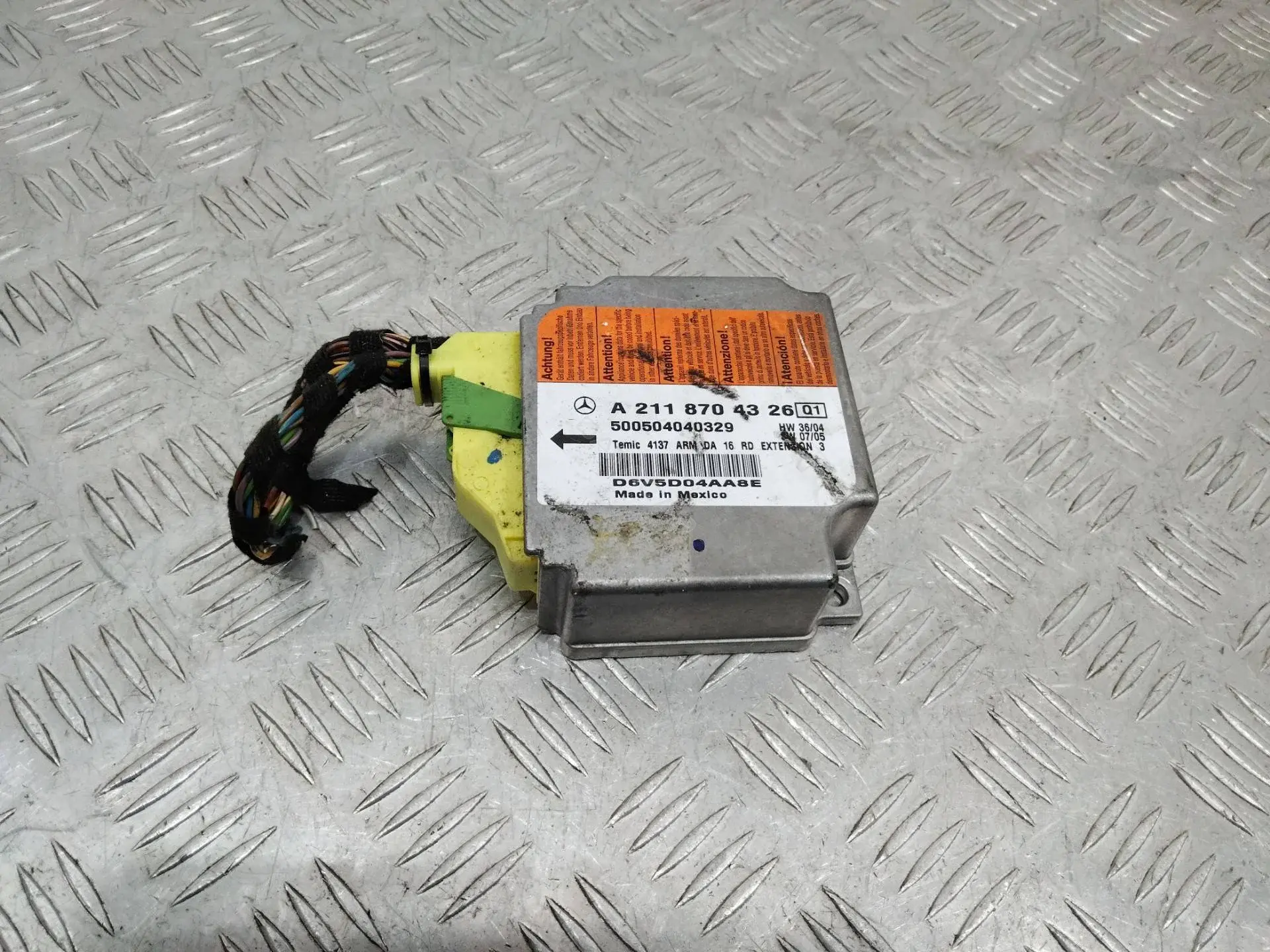 Блок управления подушками безопасности A2118704326