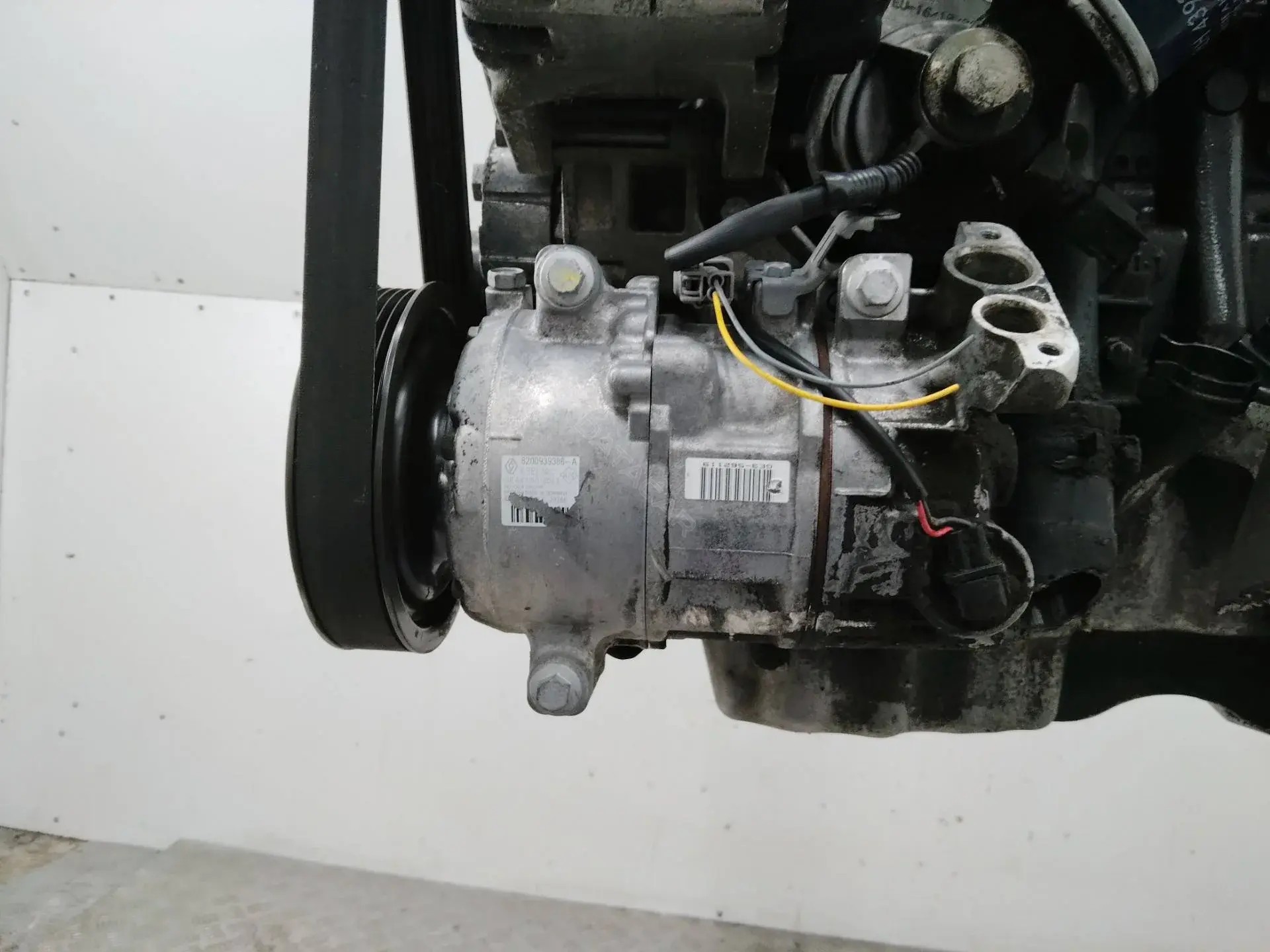 Компрессор кондиционера 8200939386