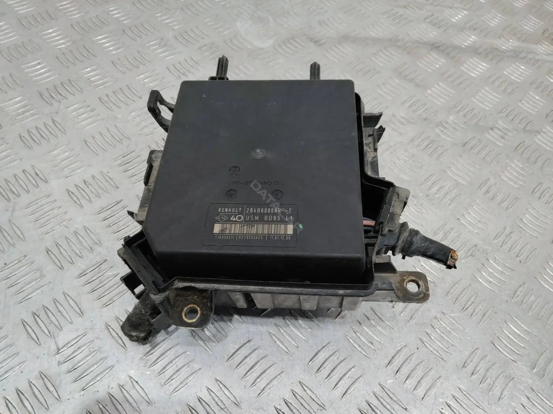 Блок предохранителей 284B60008R