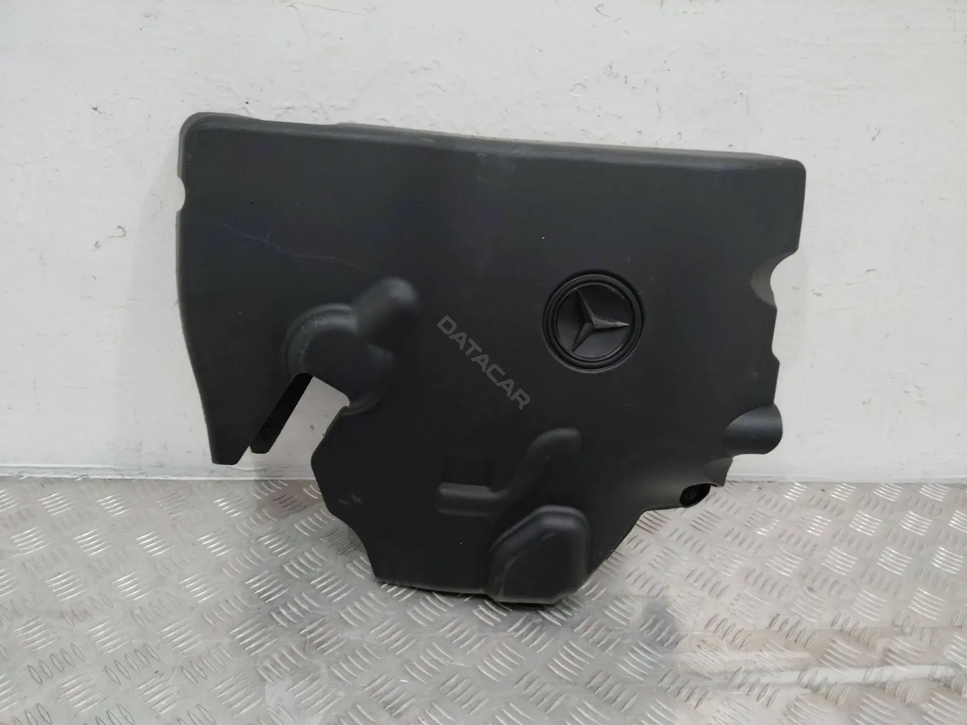 Декоративная крышка двигателя A6510106423
