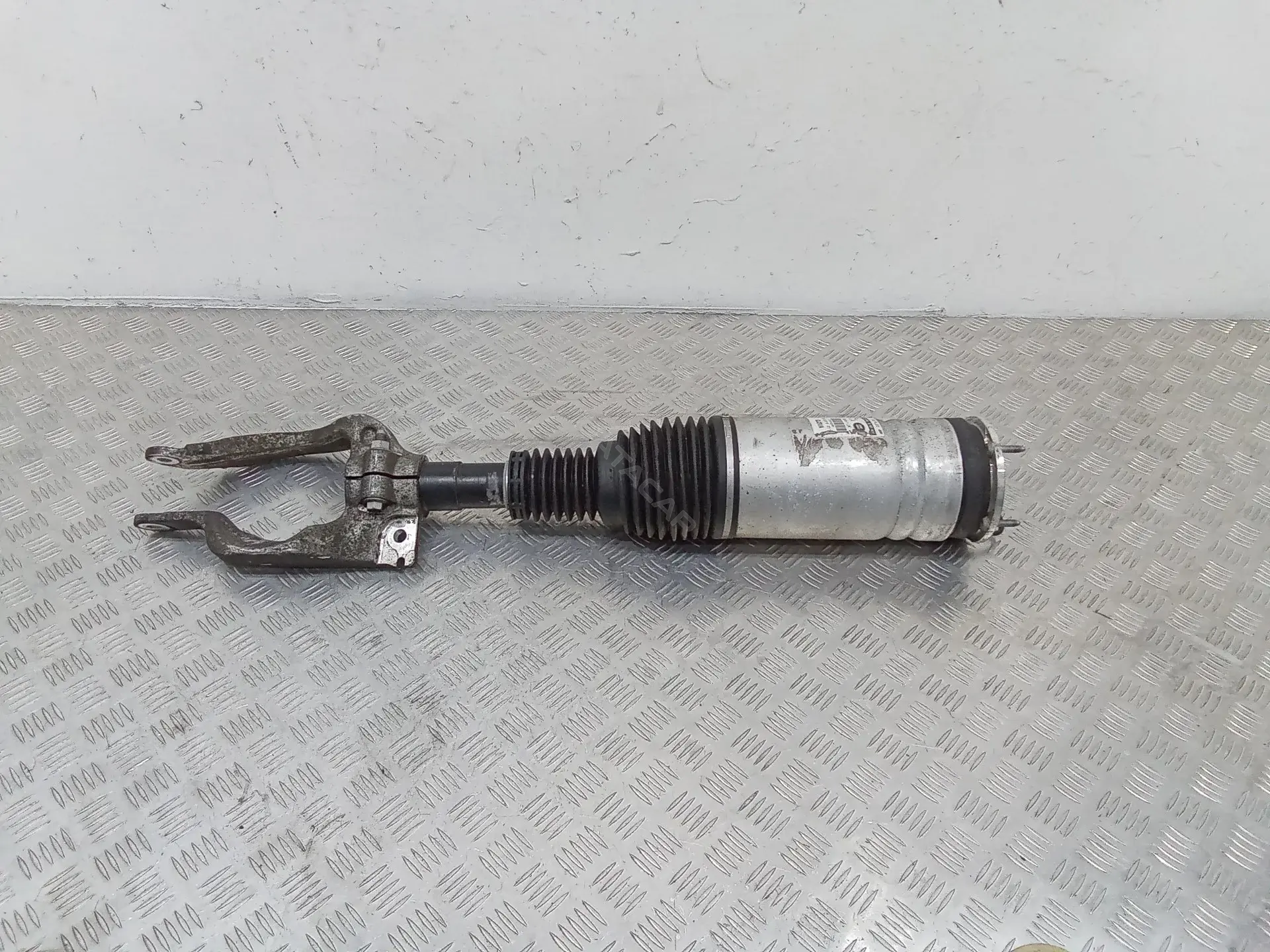 Пневмоподушка JK52-3C285-CD