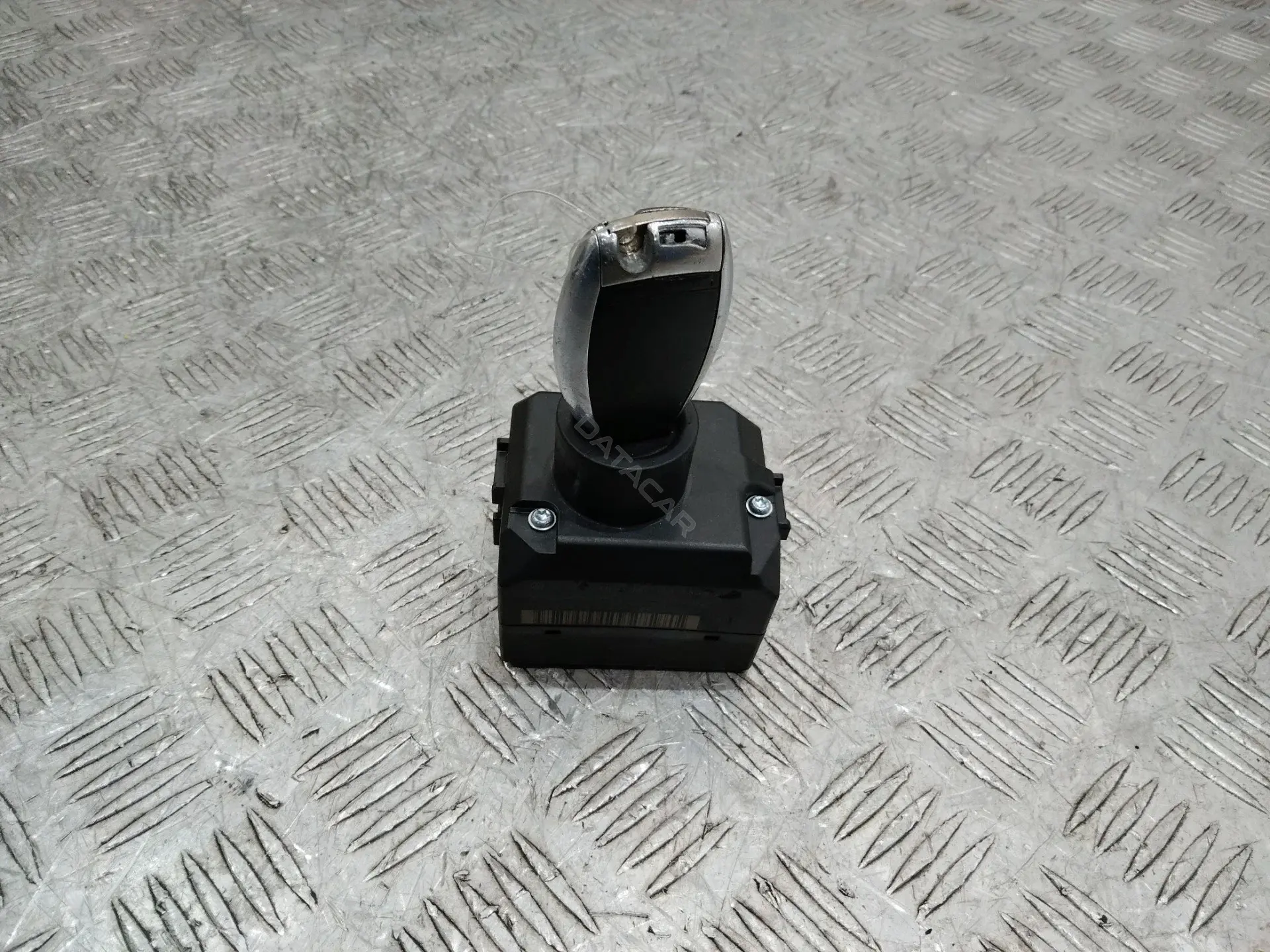 Замок зажигания A2215451108