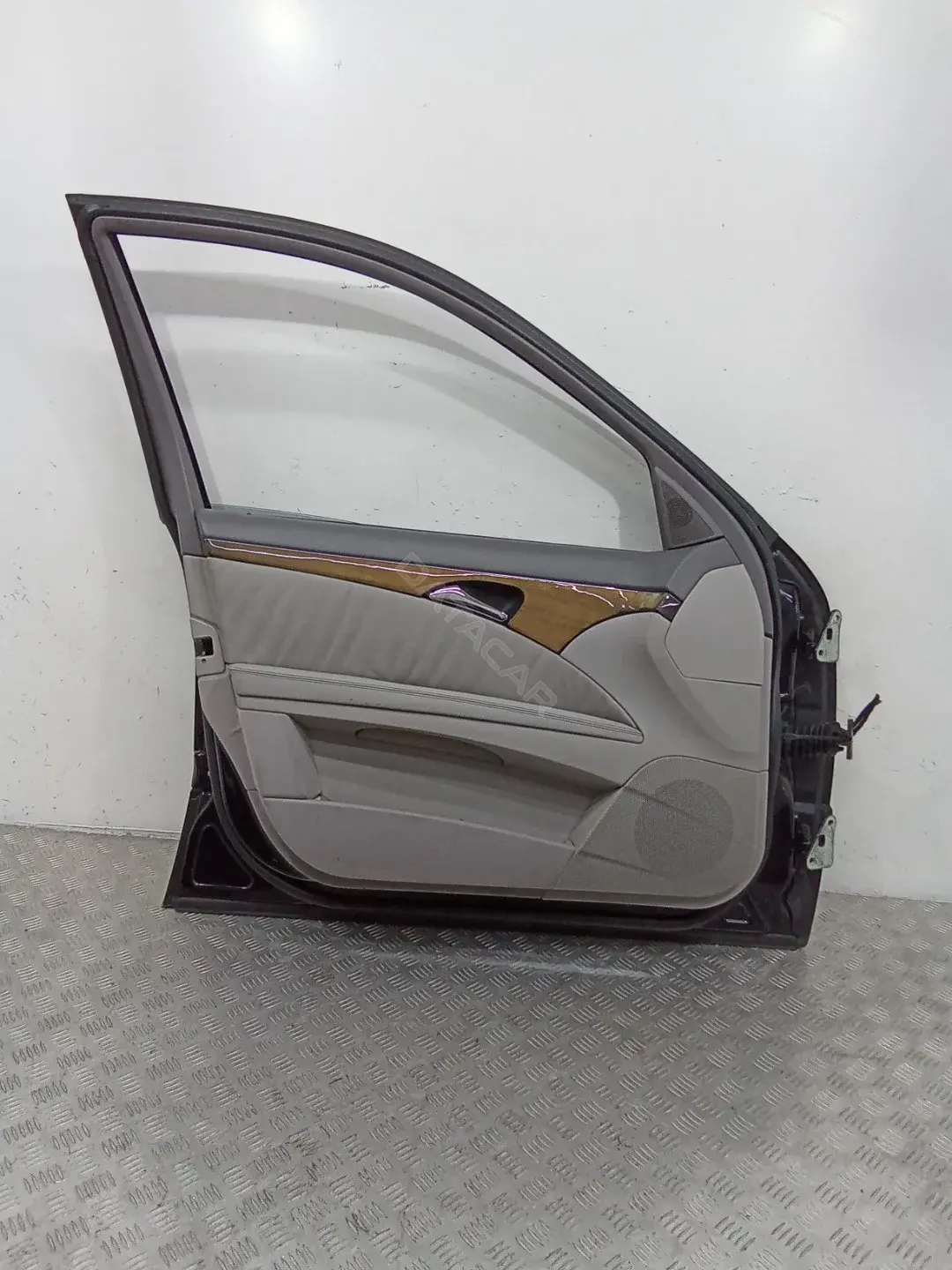 Стеклоподъемник A2117200146, A2118202942