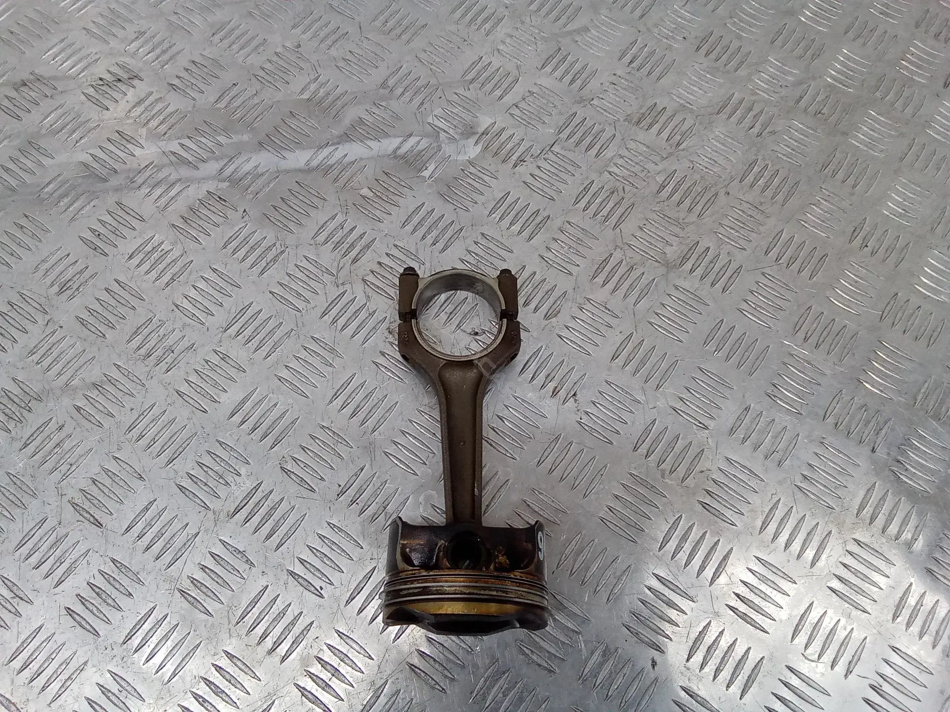 Шатун 7528540
