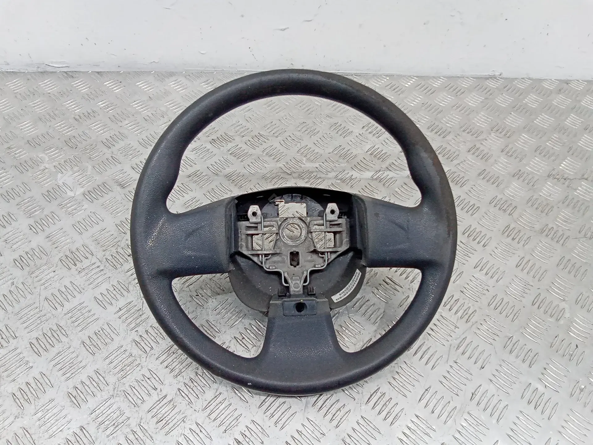Руль SV15367000