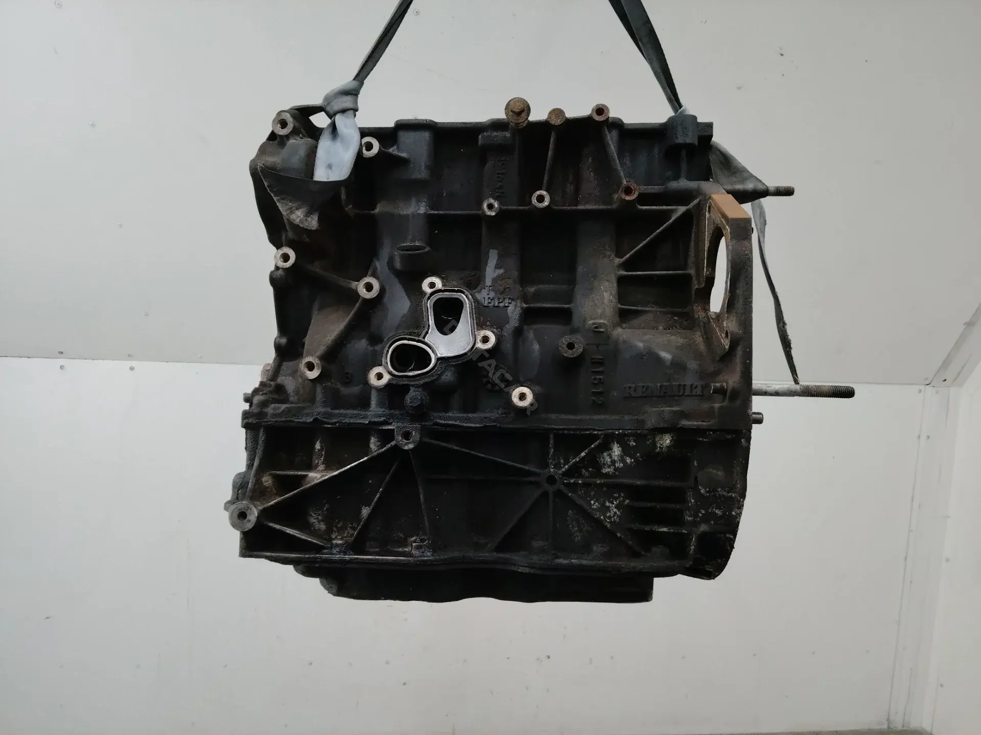Блок цилиндров M9TA676