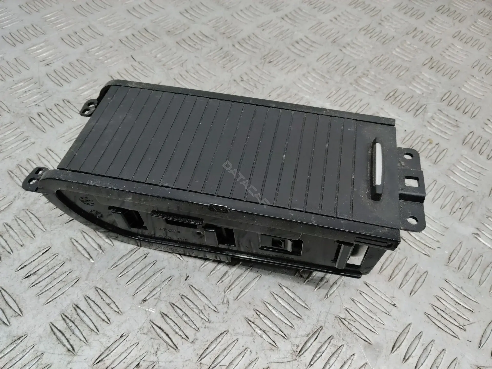 Подстаканник 969121990R