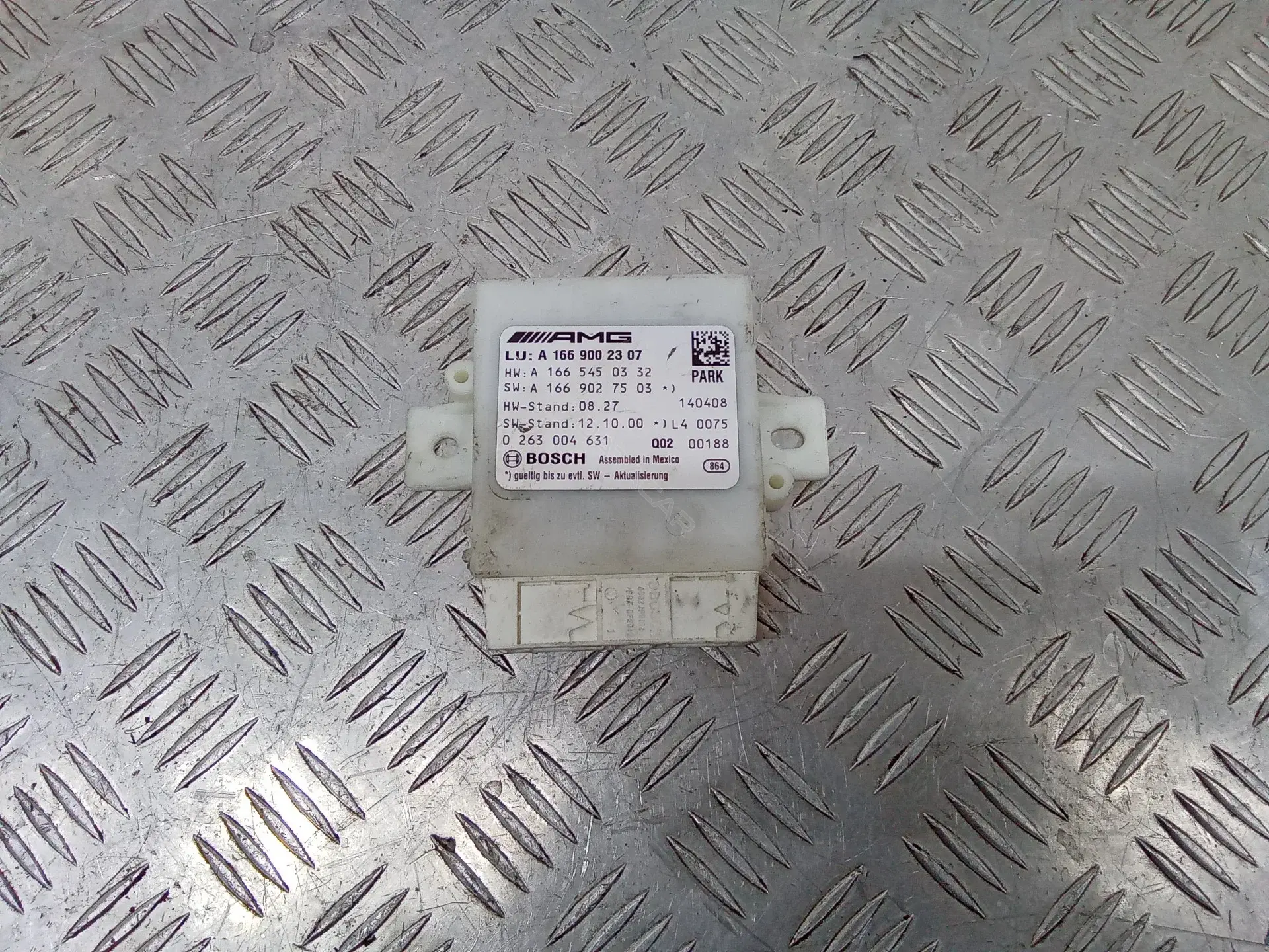 Блок управления парктрониками A1669002307