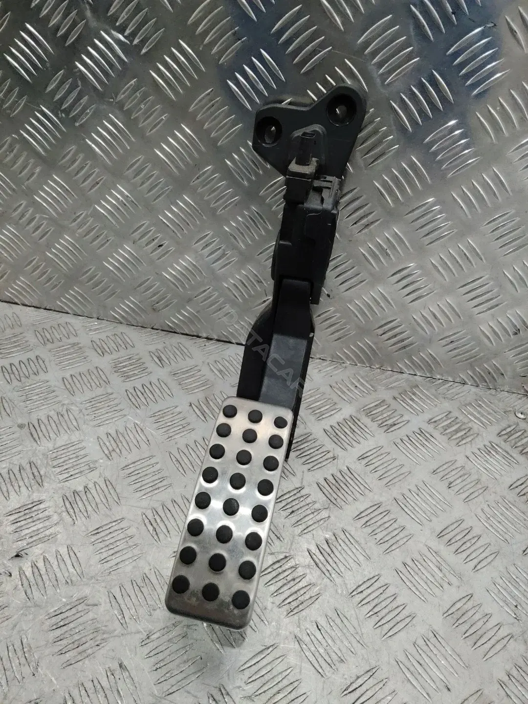 Педаль газа A1663000204