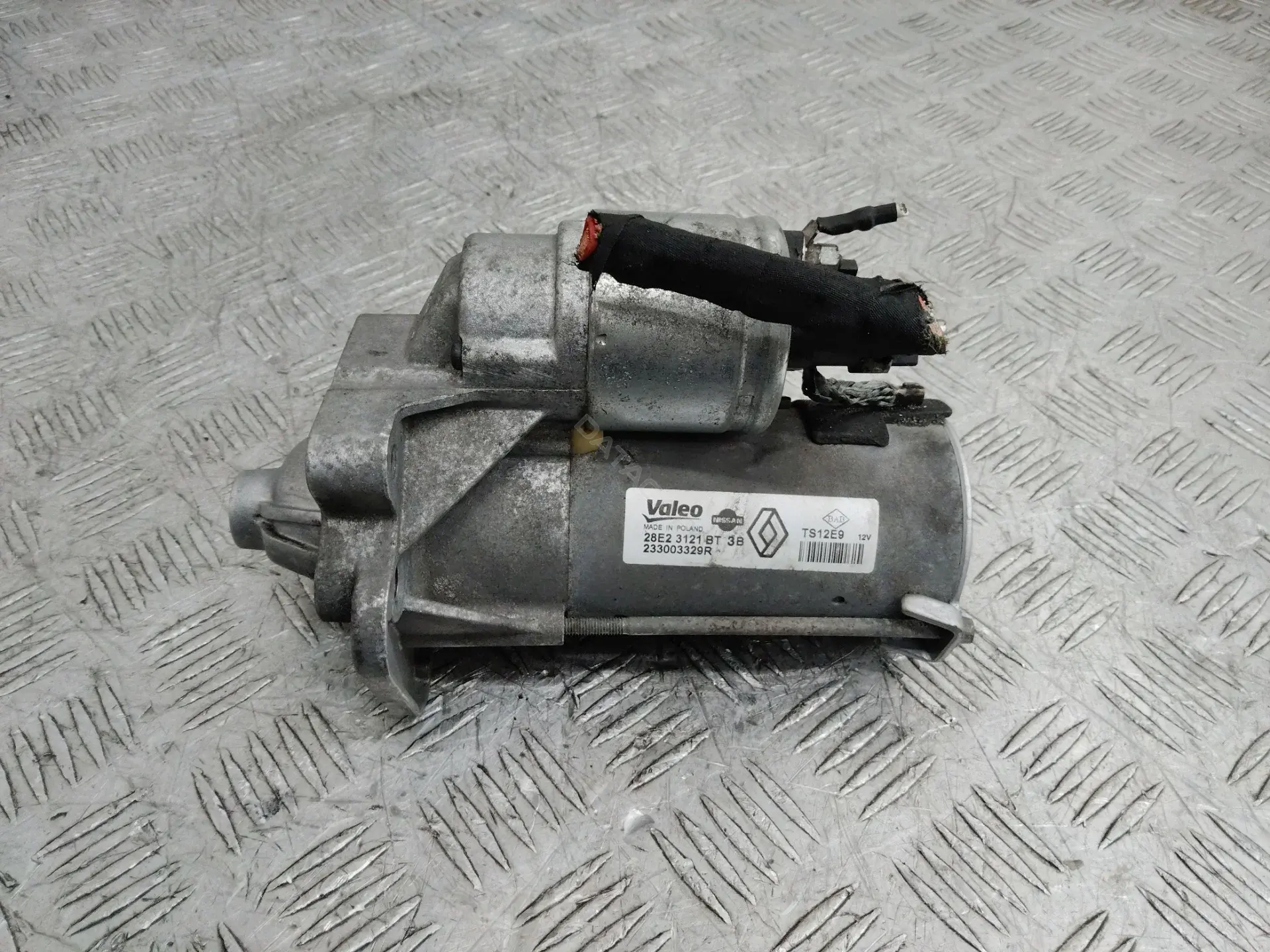 Стартер 233003329R