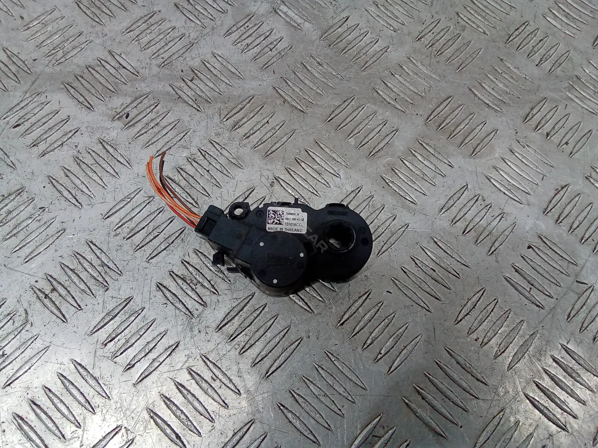 Мотор заслонки печки T32096B