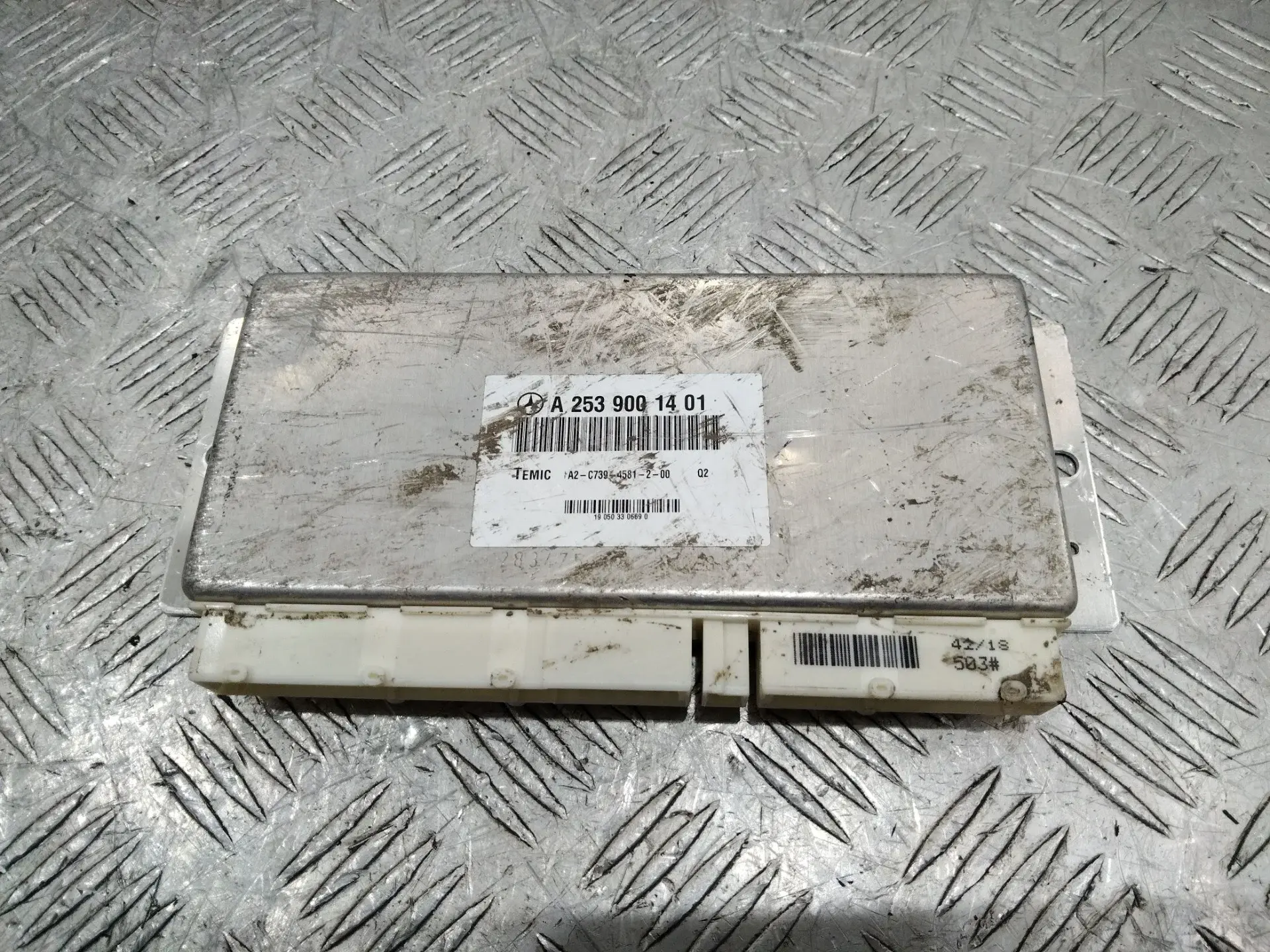 Блок управления пневмоподвеской A2539001401