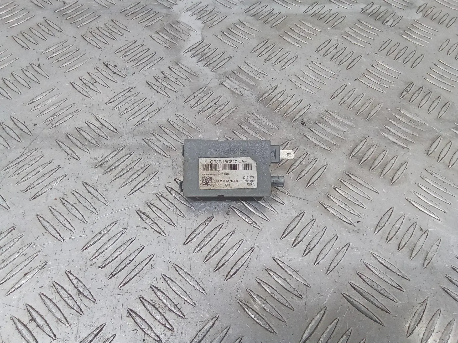 Усилитель антенны GR3T18C847CA