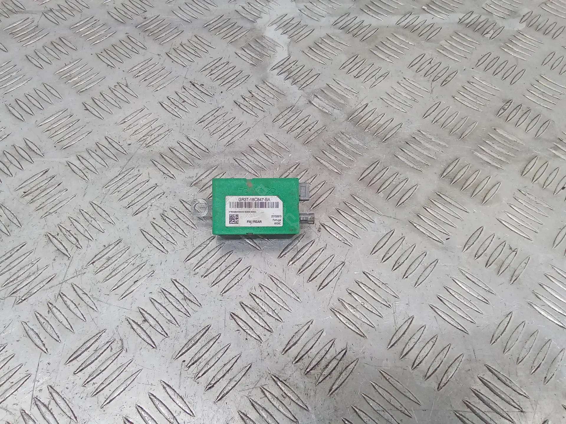 Усилитель антенны GR3T18C847BA