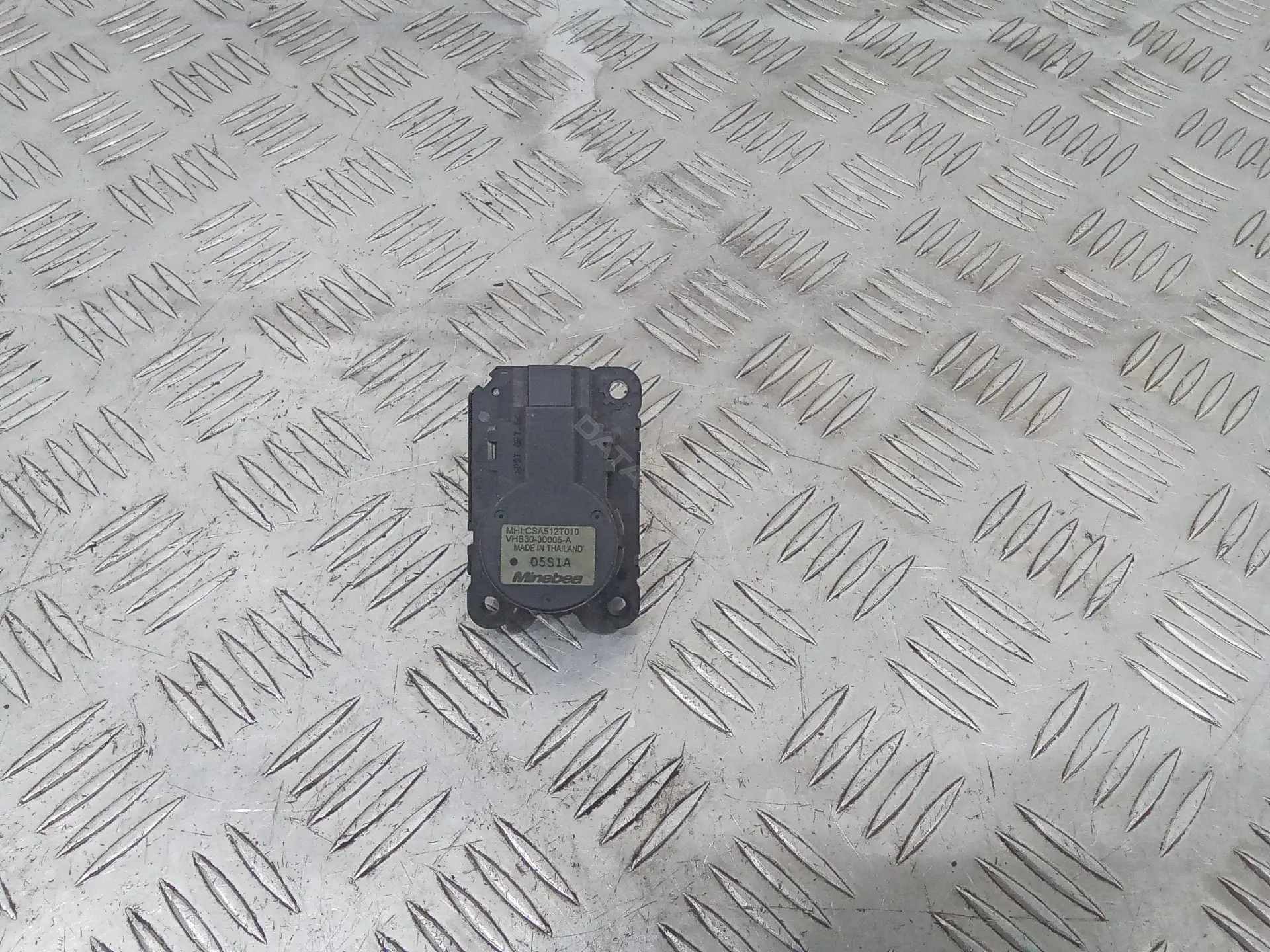 Мотор заслонки печки CSA512T010