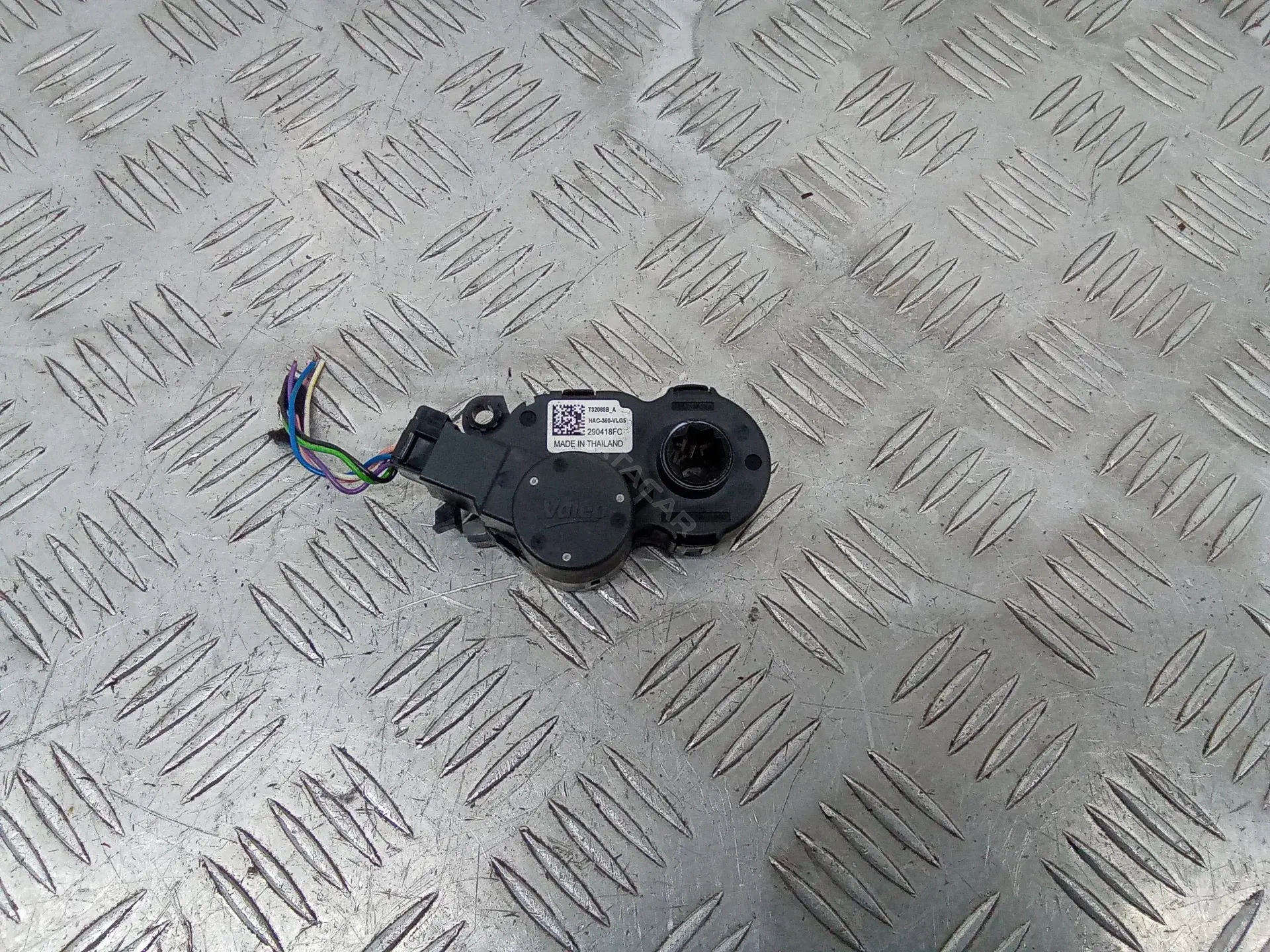 Мотор заслонки печки T32088BA