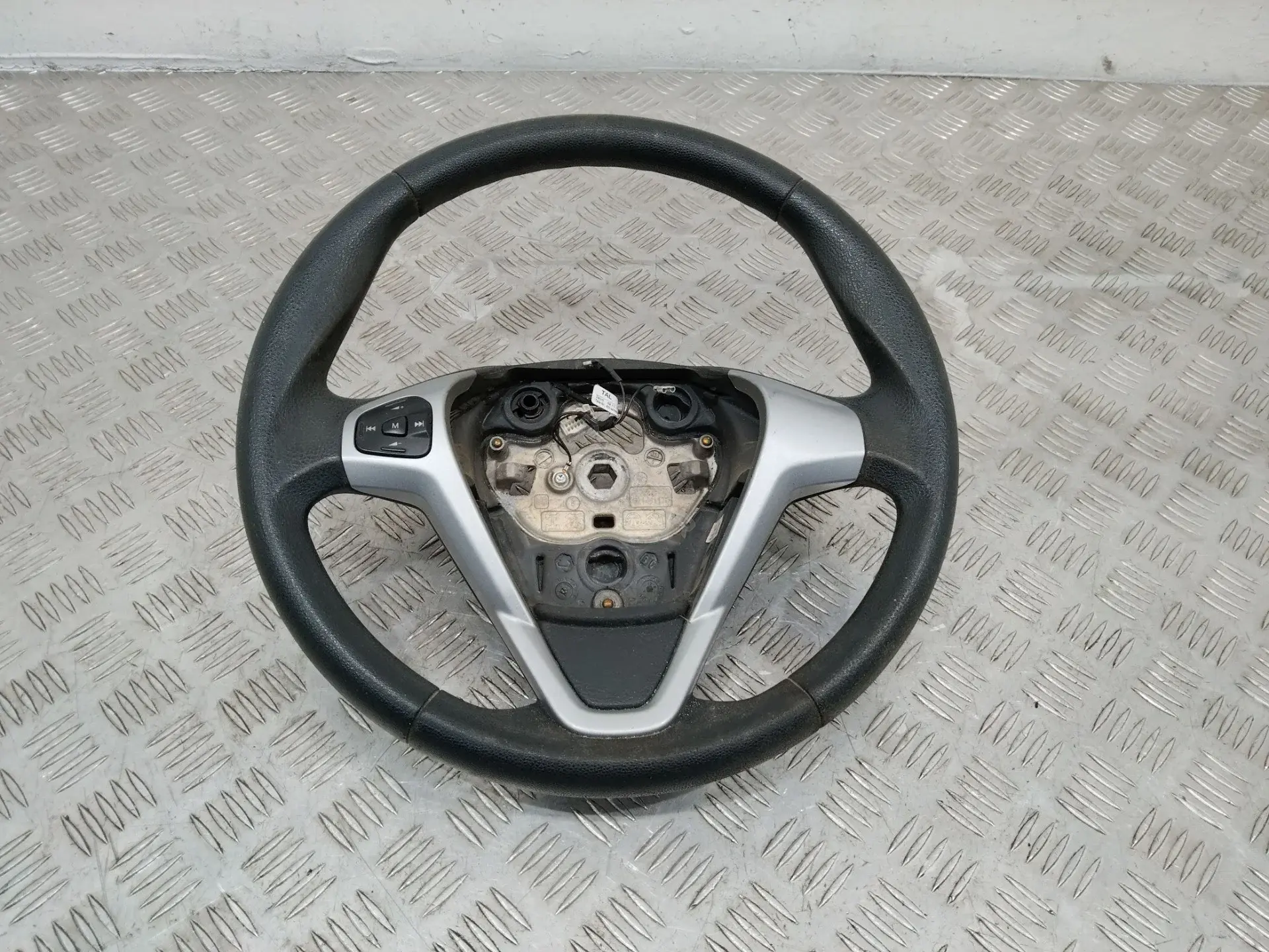Руль 8A613600DK35QB